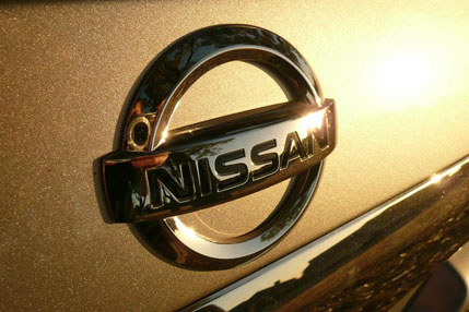 nissan-badge